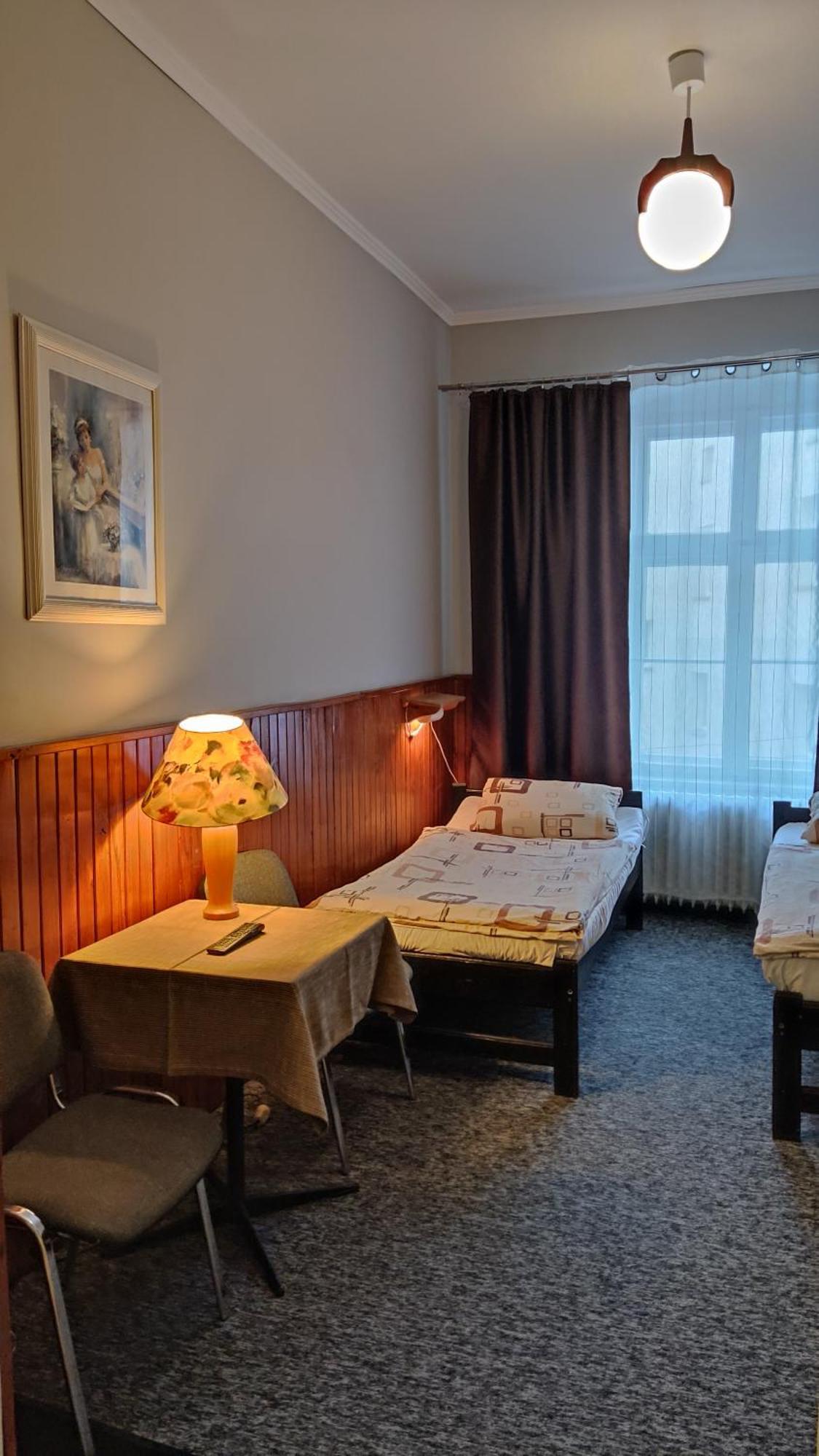 Namysłów Hotel Polonia מראה חיצוני תמונה