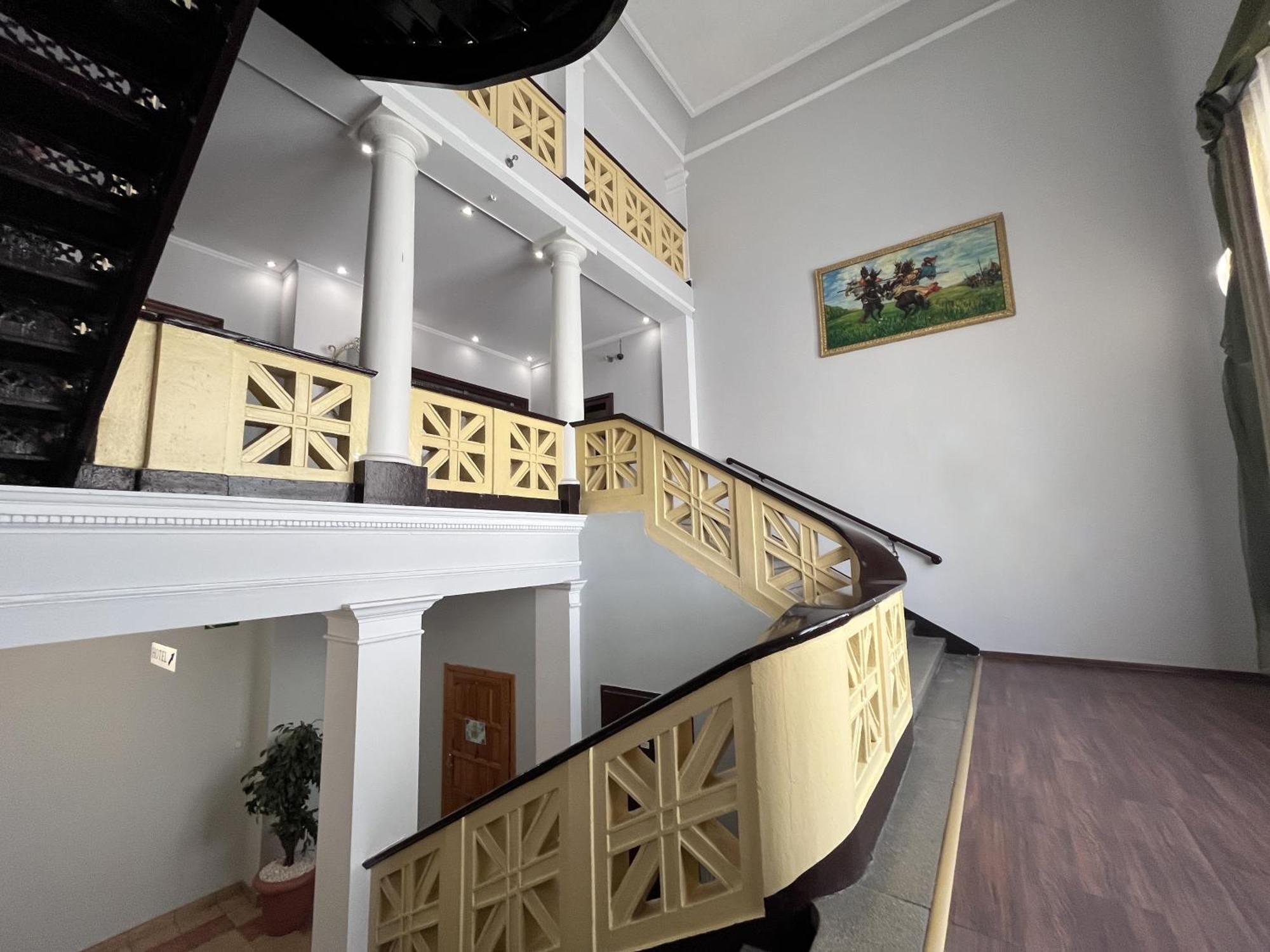 Namysłów Hotel Polonia מראה חיצוני תמונה