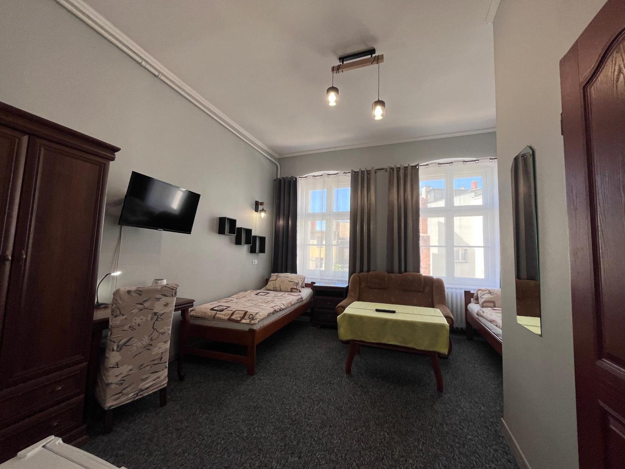 Namysłów Hotel Polonia מראה חיצוני תמונה