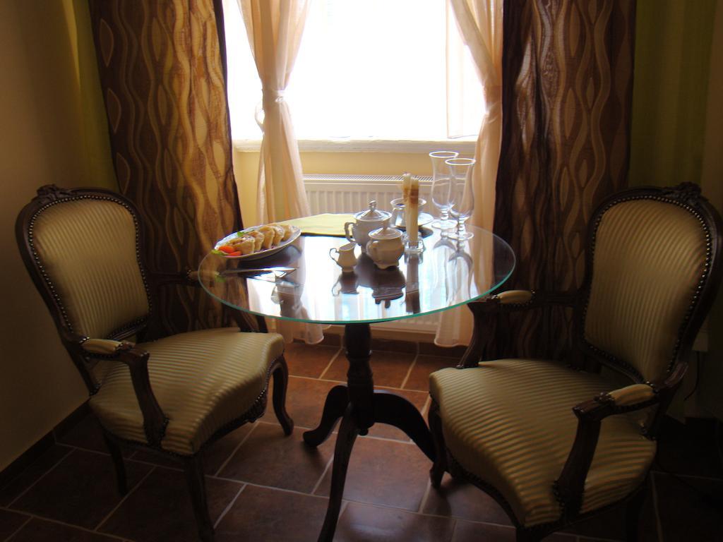 Namysłów Hotel Polonia מראה חיצוני תמונה